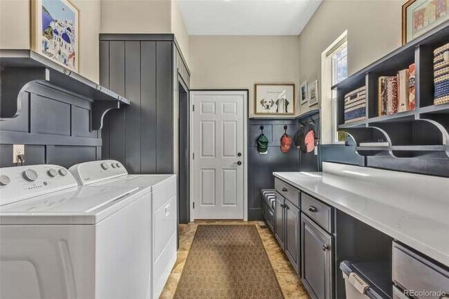 Building Photo - 16023 Torreys Way