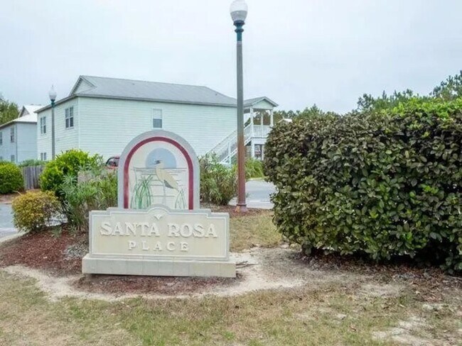 Building Photo - 2 Bedroom, 2 Bathroom Townhouse located in Beautiful Santa Rosa Beach