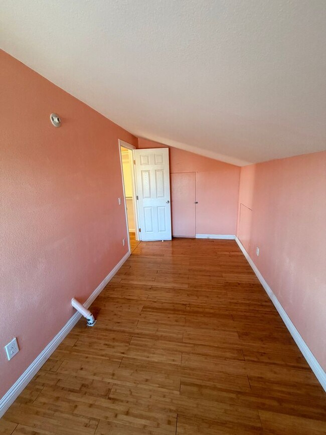 Building Photo - Unbelievable 4 Bed, 4 Bath House For Rent In Buena Park-Must See To Appreciate!