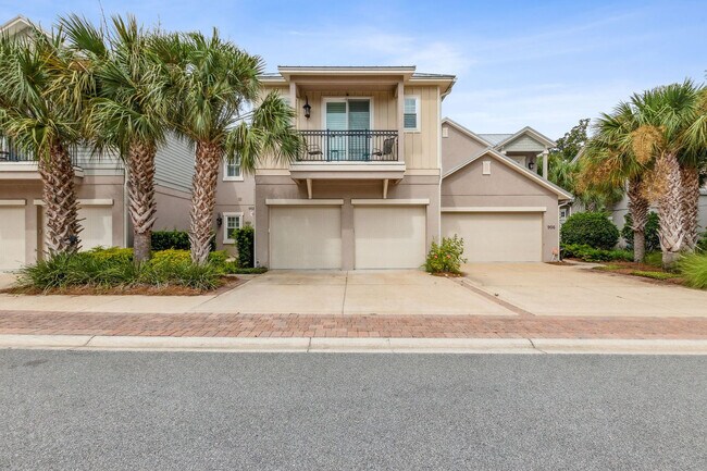 Building Photo - 95217 Summerwoods Cir