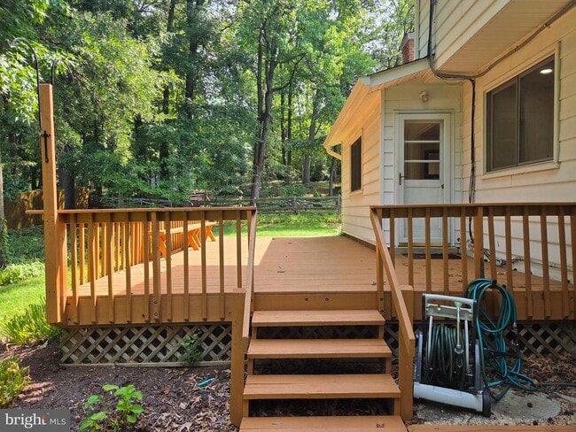 Building Photo - 111 Tamarisk Ct