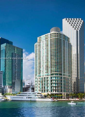 Building Photo - 300 S Biscayne Blvd