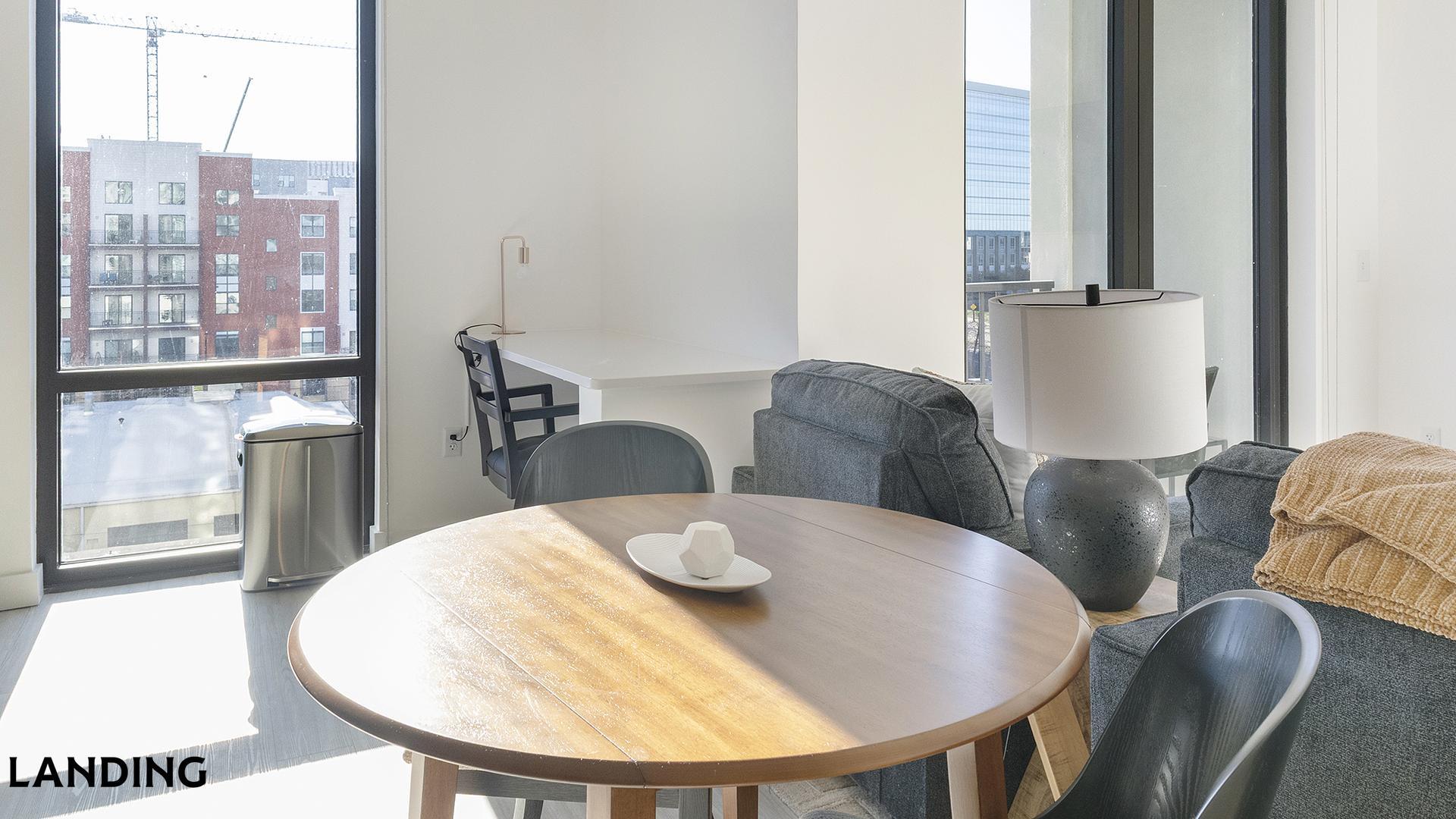 Building Photo - 1007 S Mint St