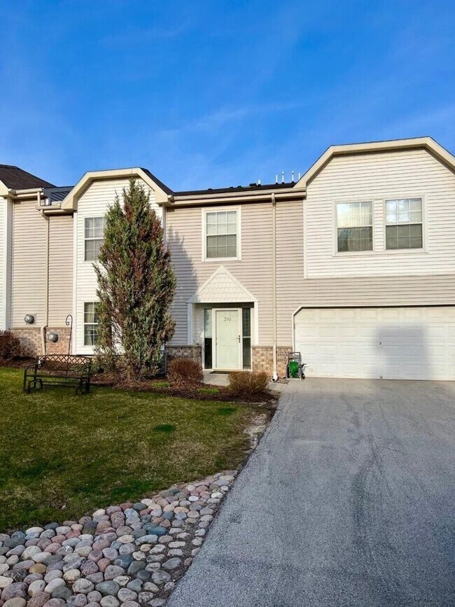 Building Photo - Brookfield Condo for Rent