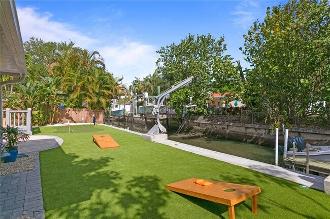 Building Photo - 4815 W San Rafael St