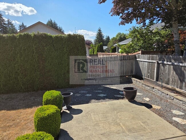 Building Photo - Check out this wonderful 3.0 bedroom, 2.0 ...