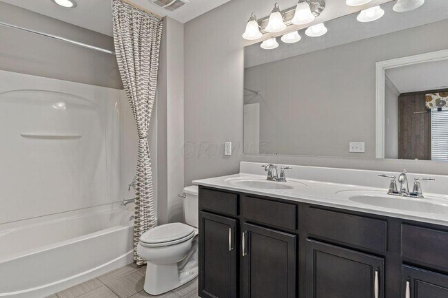 Building Photo - 5912 Danann Dr