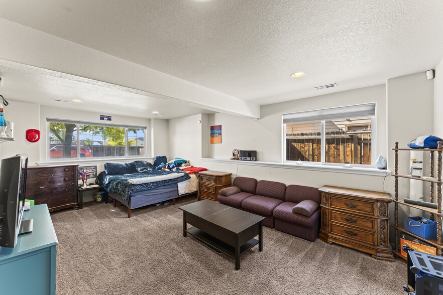 Building Photo - 6531 Passing Sky Dr