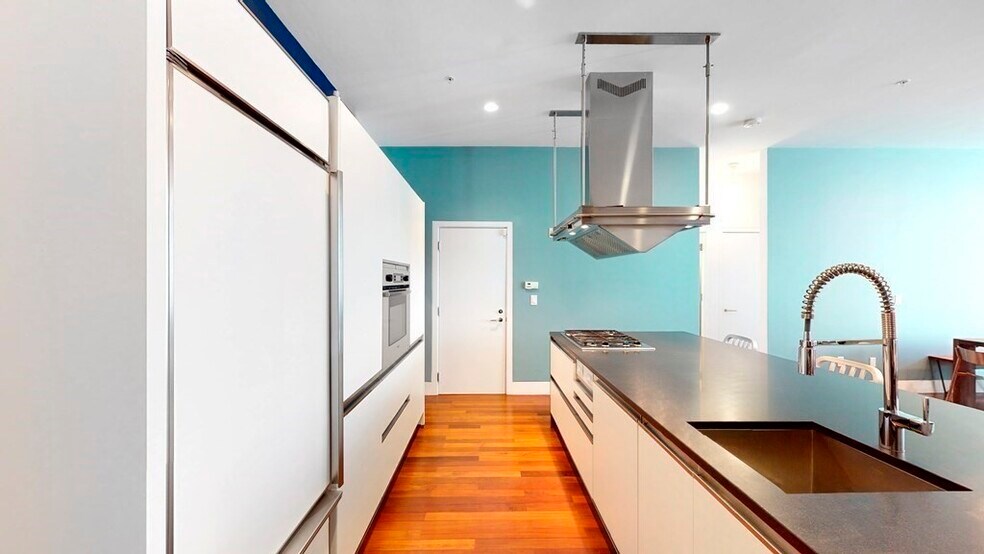 Building Photo - 49 N Margin St