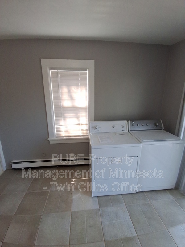 Building Photo - 1212 Sibley St
