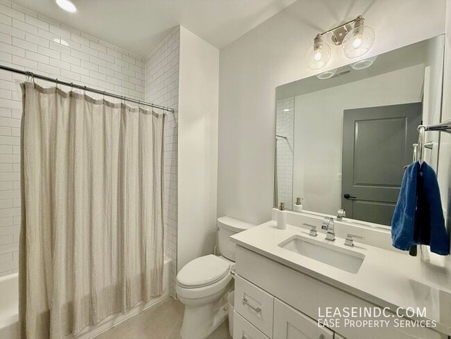 Building Photo - 4335 Harrison St NW