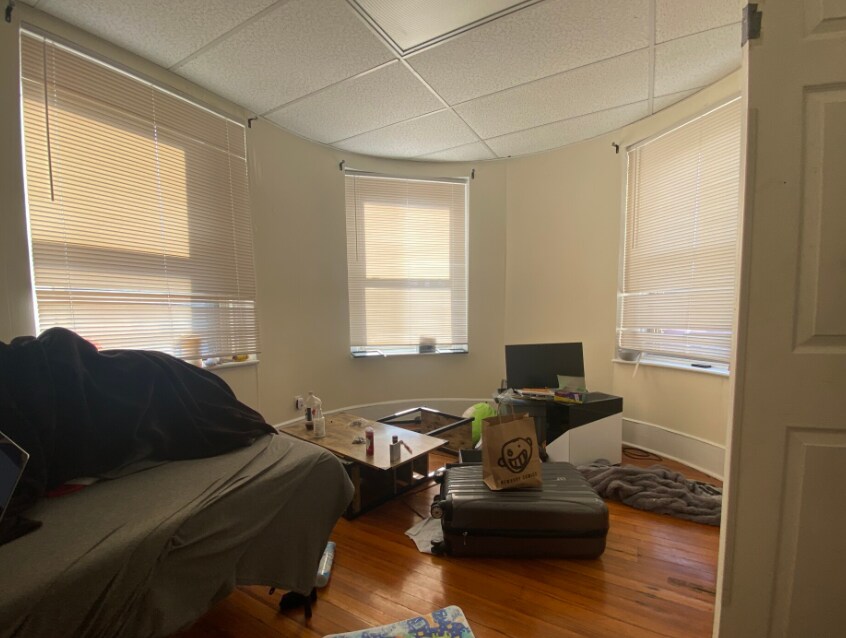 Apt 32 - 873 Beacon St