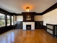 Building Photo - 1319 4th Ave