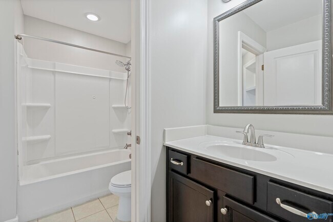 Building Photo - 16183 Evarard Dr NW