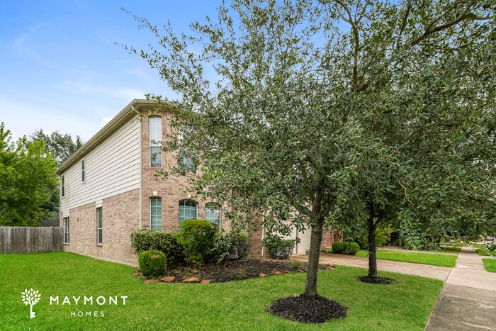 Building Photo - 17322 Megan Springs Dr