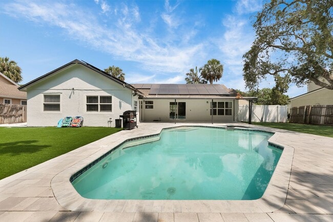 Building Photo - Shadow Bay Springs/DR PHILLIPS POOL HOME!!