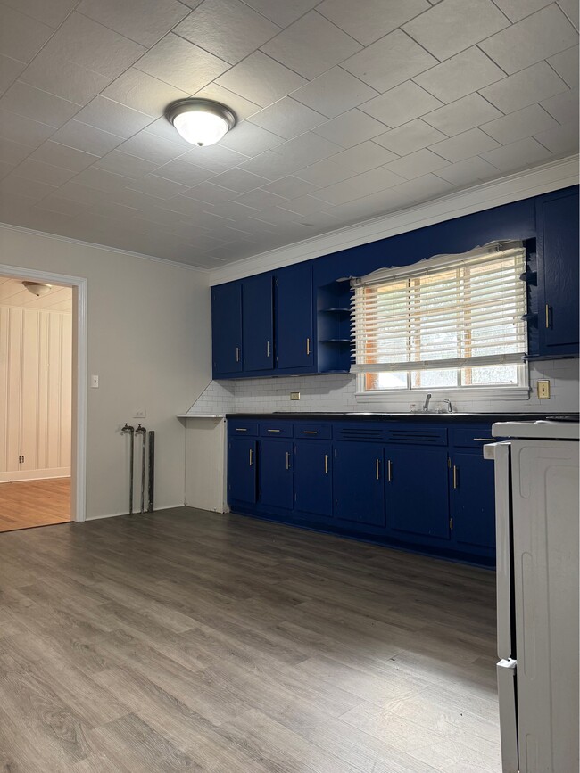 Building Photo - 506 Olive Branch Rd