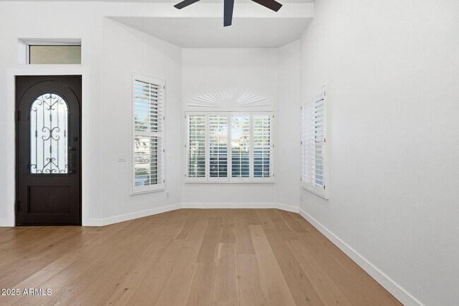 Building Photo - 11415 N 44th St