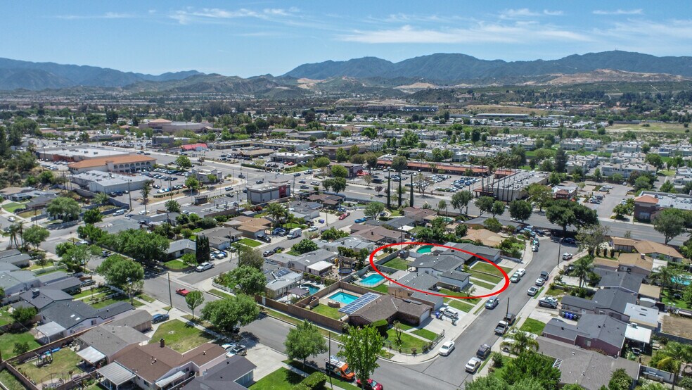 Building Photo - 27222 Plumwood Ave