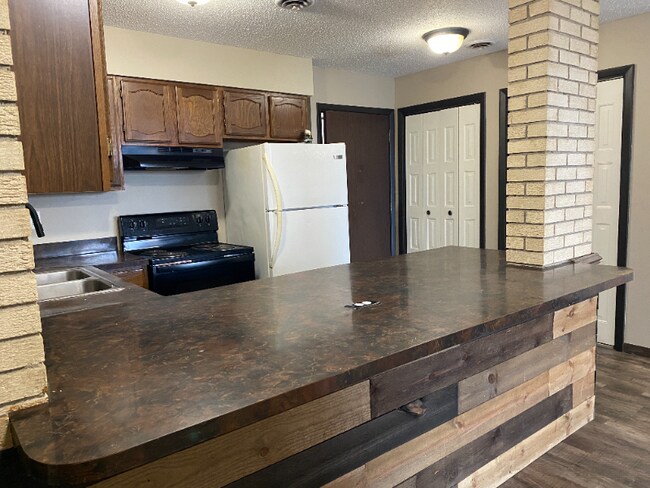 Building Photo - 3504 11th Ave N