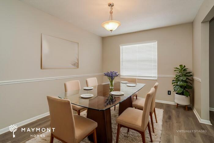 Building Photo - 6142 Donegal W