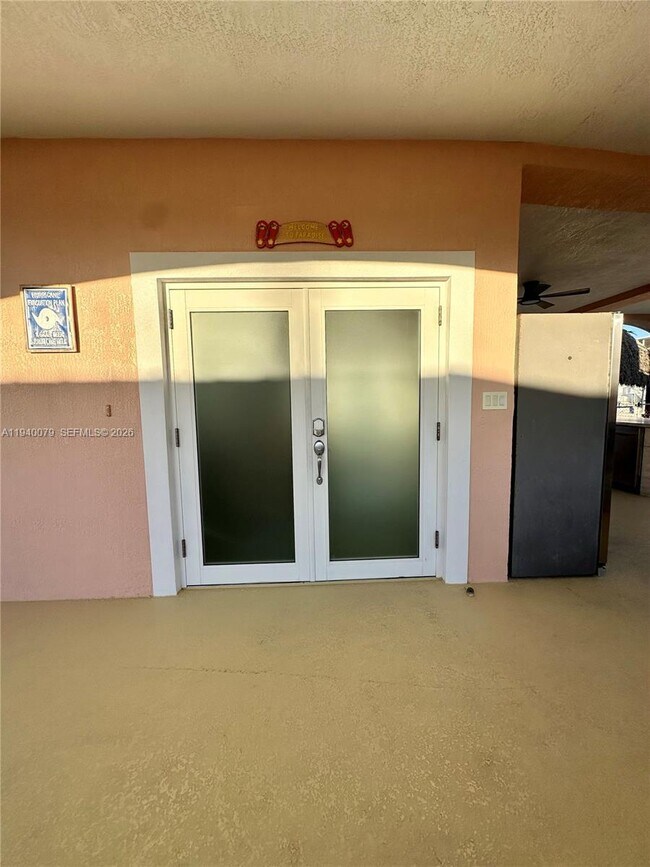 Building Photo - 1516 Aqueduct Ln