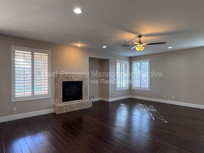 Building Photo - 27313 N 23rd Ln