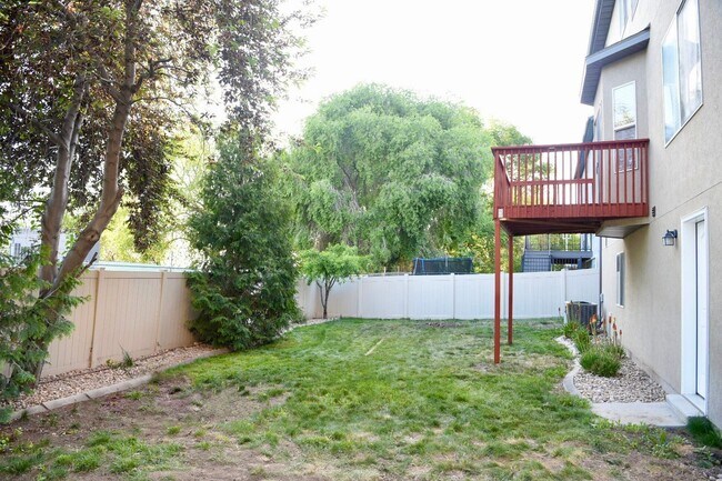 Building Photo - Beautiful House for rent in Provo