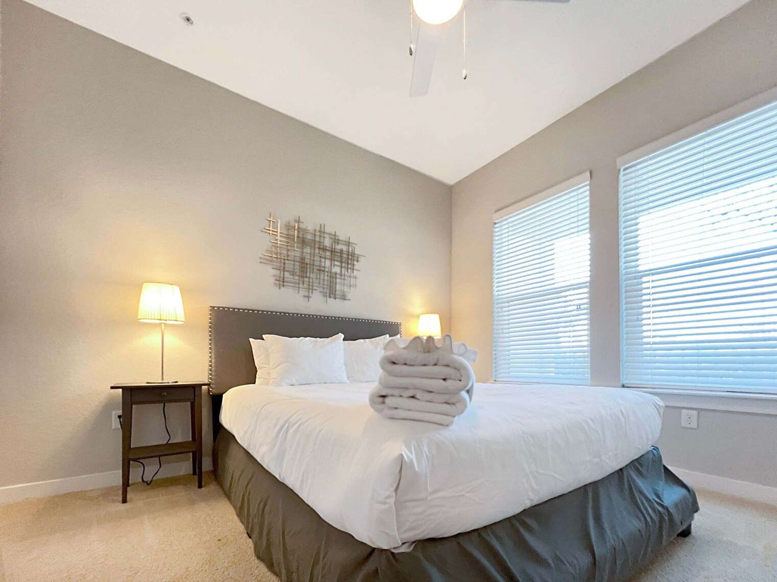 Building Photo - 2615 N Grady Ave