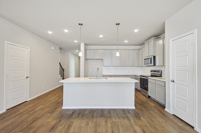 Building Photo - 5941 Revere Dr