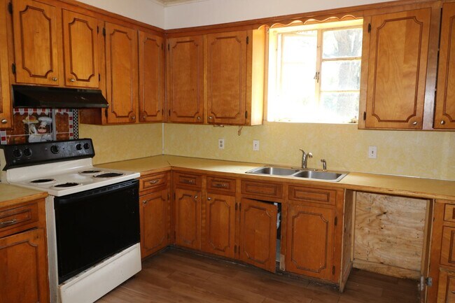 Building Photo - Sunset Acres, Garden Valley, Morningside