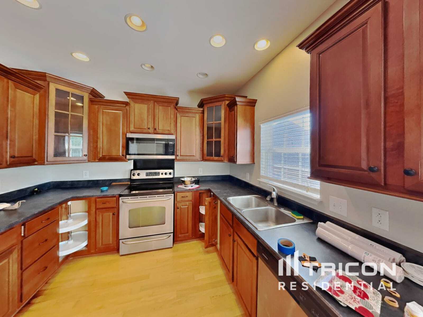 Building Photo - 1012 Pittman Dr