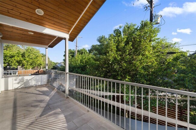 Building Photo - 4325 Banister Ln