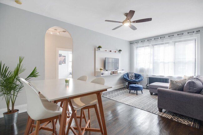 Building Photo - 148 37th St