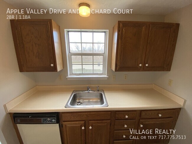 Building Photo - 502 Orchard Ct