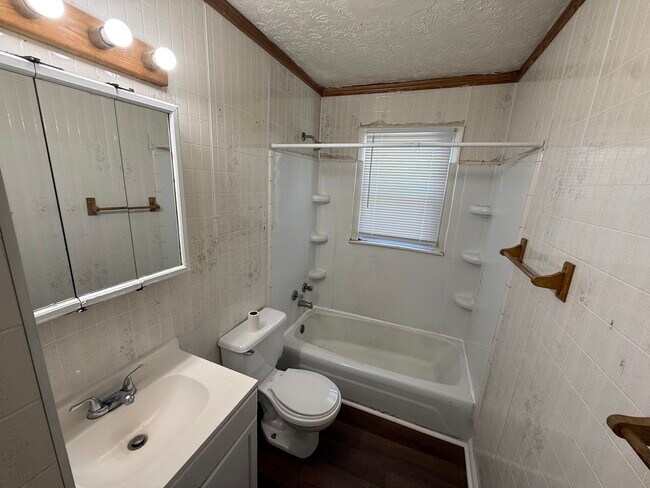 Building Photo - 2653 Twinbrooke Ln