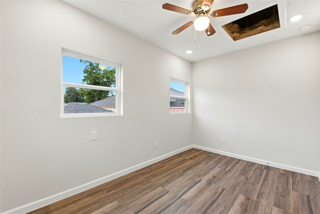 Building Photo - 7010 Brownsville St