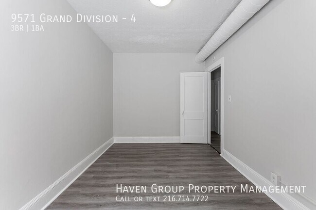 Building Photo - 9571 Grand Division Ave