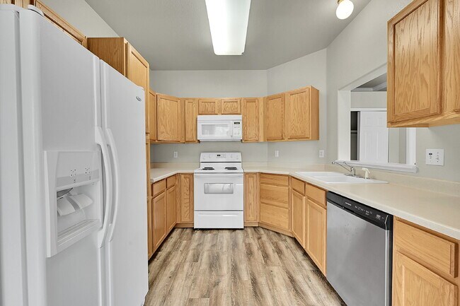 Building Photo - $1,550.00 - 2 Bedrooms, 2 Bathrooms, Duple...