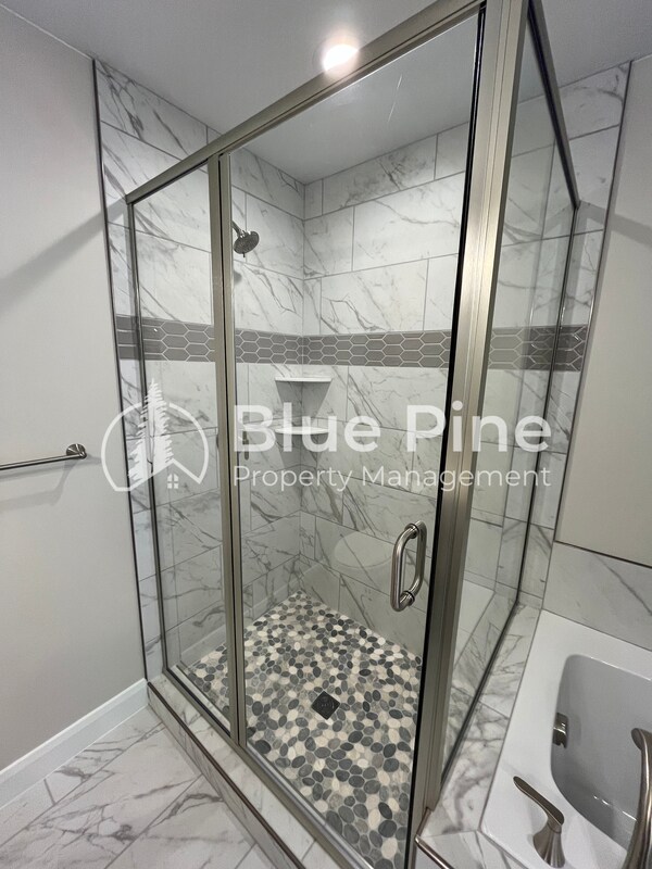 Building Photo - 6326 Ender Ln