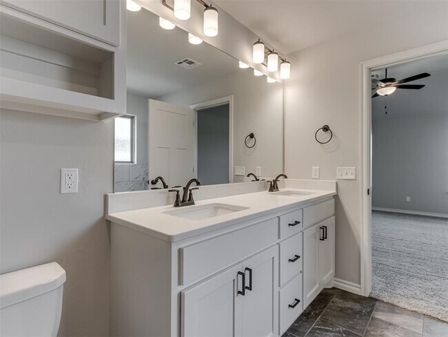 Building Photo - 479 Cherrybark Dr