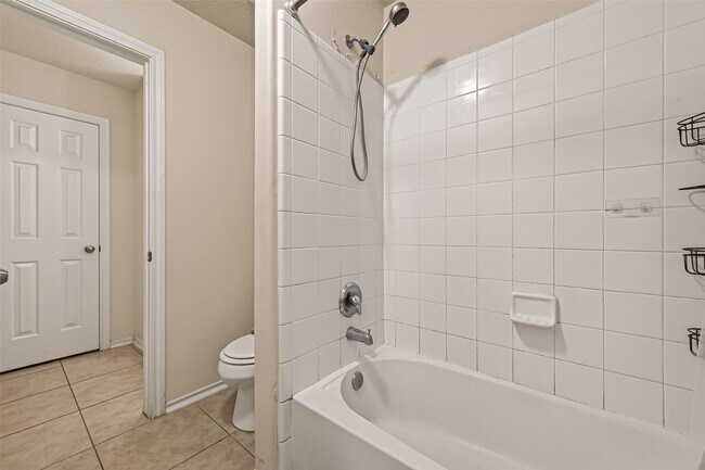 Building Photo - 5006 Juniper Walk Ln