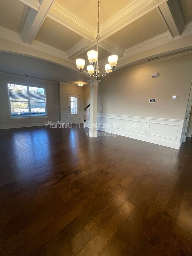 Building Photo - 4425 Huron Dr