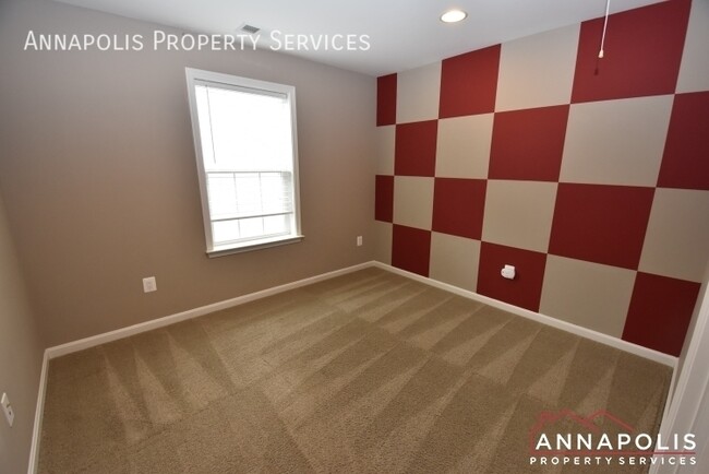 Building Photo - 402 St Martins Choice Ln