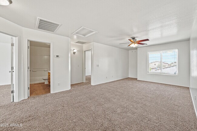 Building Photo - 1165 E Canyon Trail