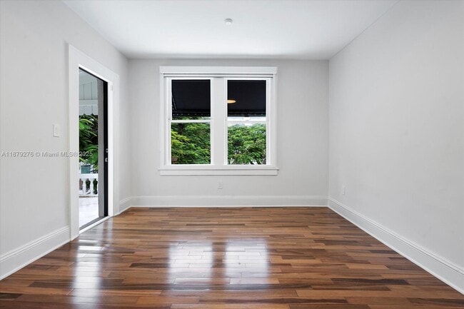 Building Photo - 177 NE 44th St