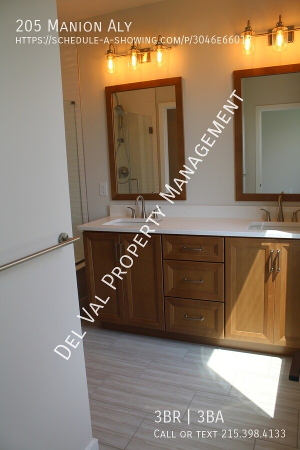 Building Photo - 205 Manion Aly