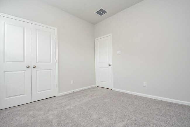 Building Photo - 16493 Moss Ln