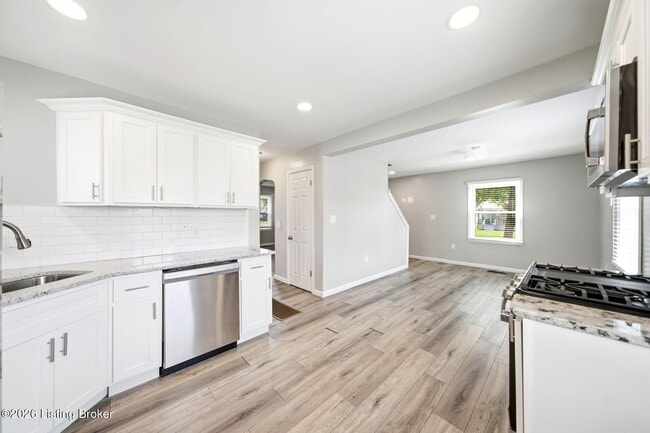 Building Photo - 535 Harris Pl