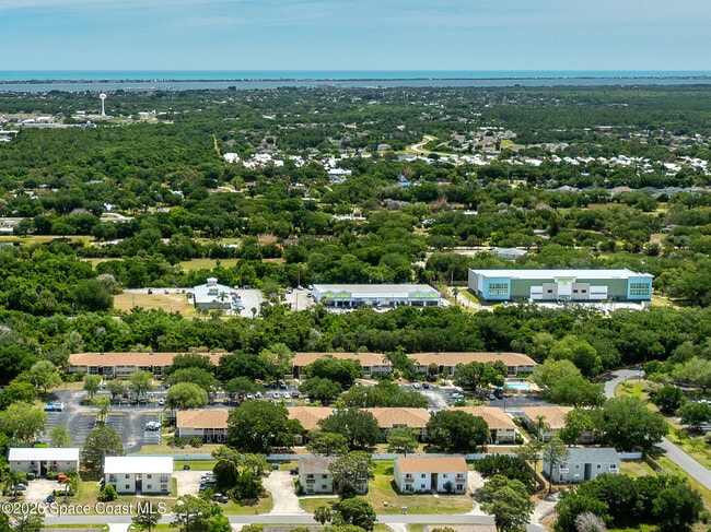 Building Photo - 1641 Sunny Brook Ln